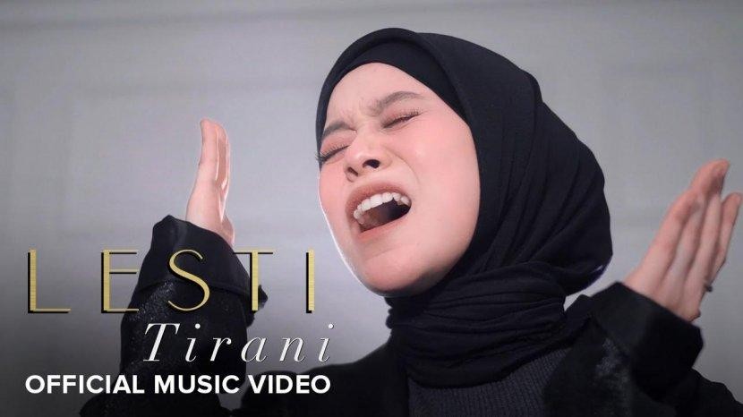 Cahaya Projector lirik-lagu-terbaru-lesti-tirani-sukses-buat-teteskan-air-mata-dan-trending-di-youtube Lesti - Tirani | Official Music Video Hiburan Uncategorised Uncategorized    