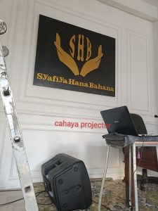 Cahaya Projector IMG_20241106_165517-225x300 Penggantian proyektor InFocus di syafiya hana bahana Travel Umrah Dan haji cimahi bandung Uncategorised    